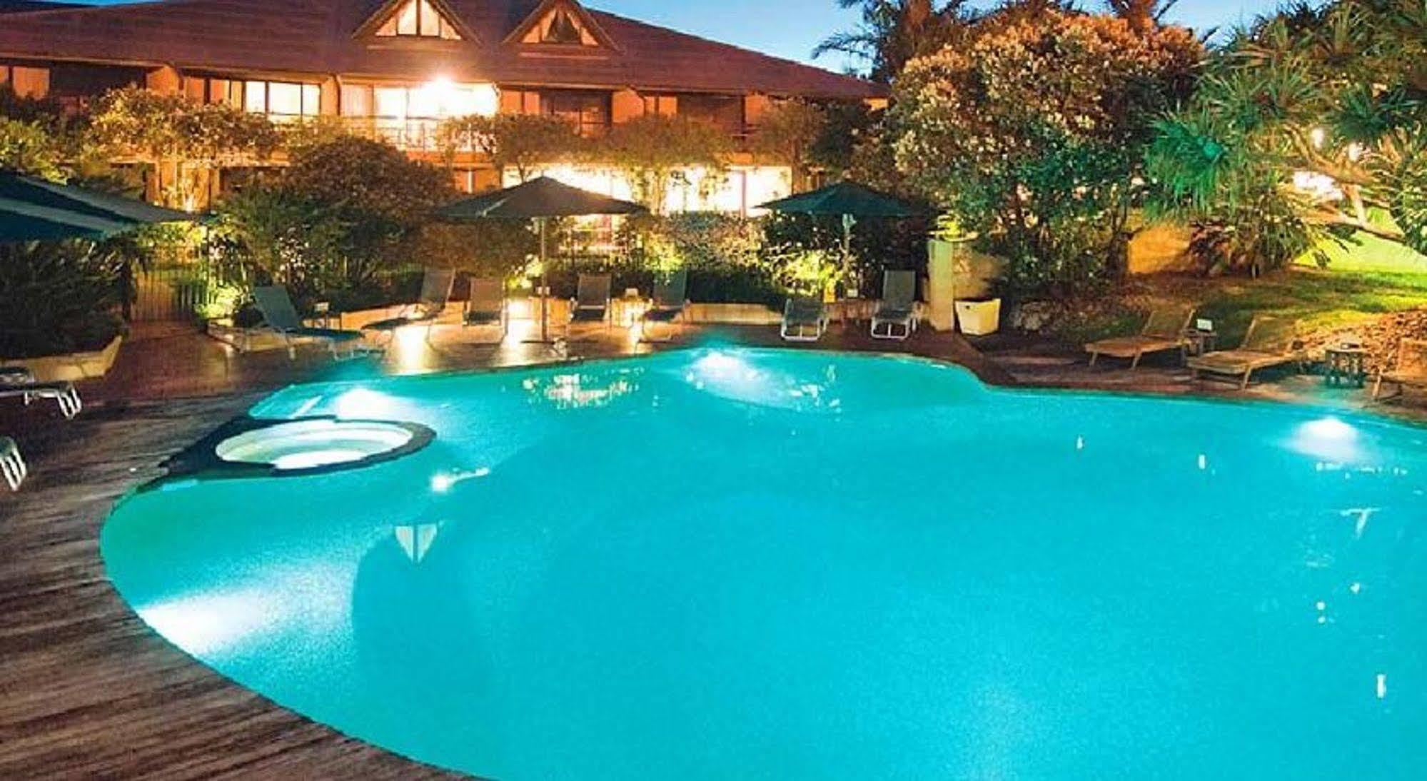 Beach Hotel Resort Byron Bay Buitenkant foto