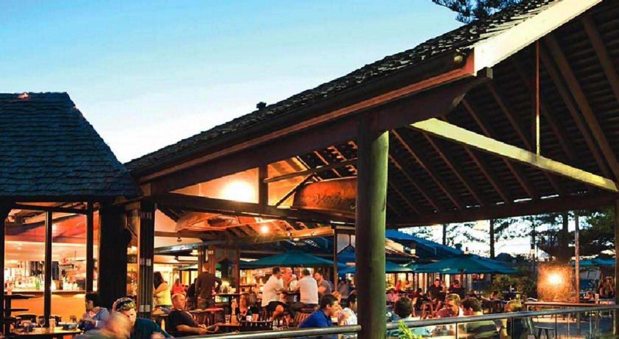 Beach Hotel Resort Byron Bay Buitenkant foto
